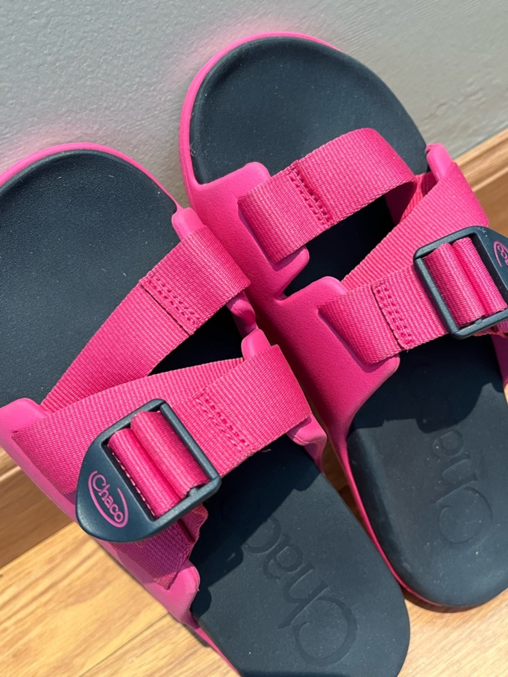 Chaco Womens Chillos Magenta Slide Sandals in size 7 - Picture 4 of 4